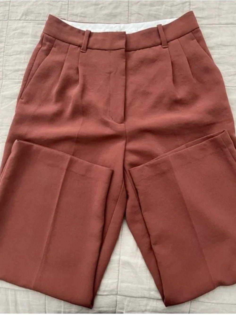 3 pairs of Aritzia Effortless pants size 6